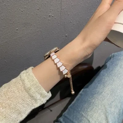 بند اپل واچ صدفی طرح Luxury Pearl Chain
