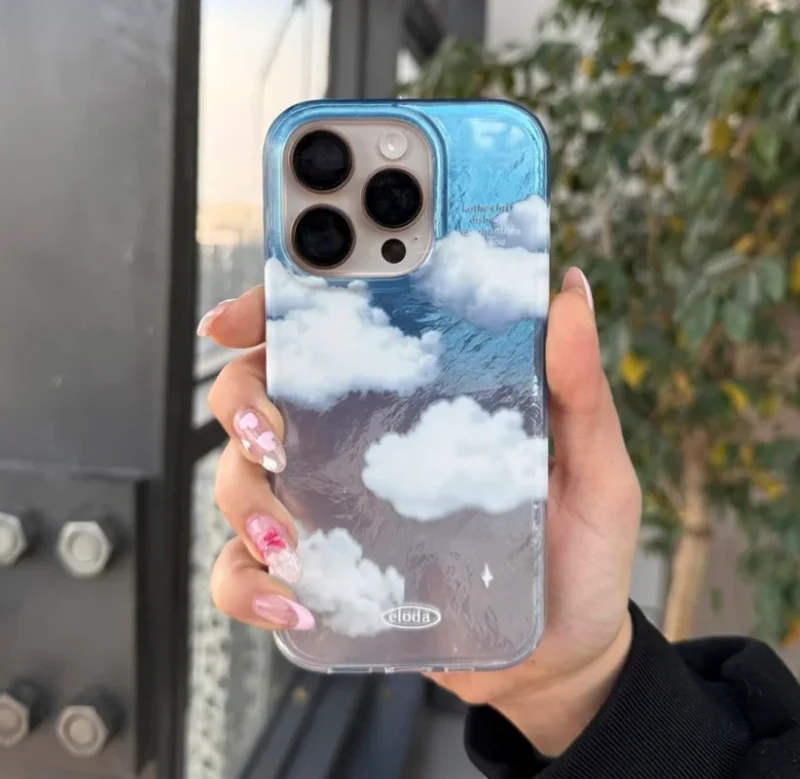 قاب آسمون آبی طرح Cloud Brush مناسب گوشی آیفون - Image 1