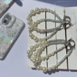 قاب پروانه طرح Diamond butterfly با آویز مناسب گوشی آیفون - Image 3