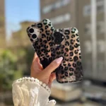 قاب پلنگی طرح Golden Leo مناسب گوشی آیفون - Image 3