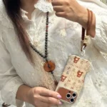 قاب چهارخونه طرح خرس پاپیونی با آیز مناسب گوشی آیفون - Image 4